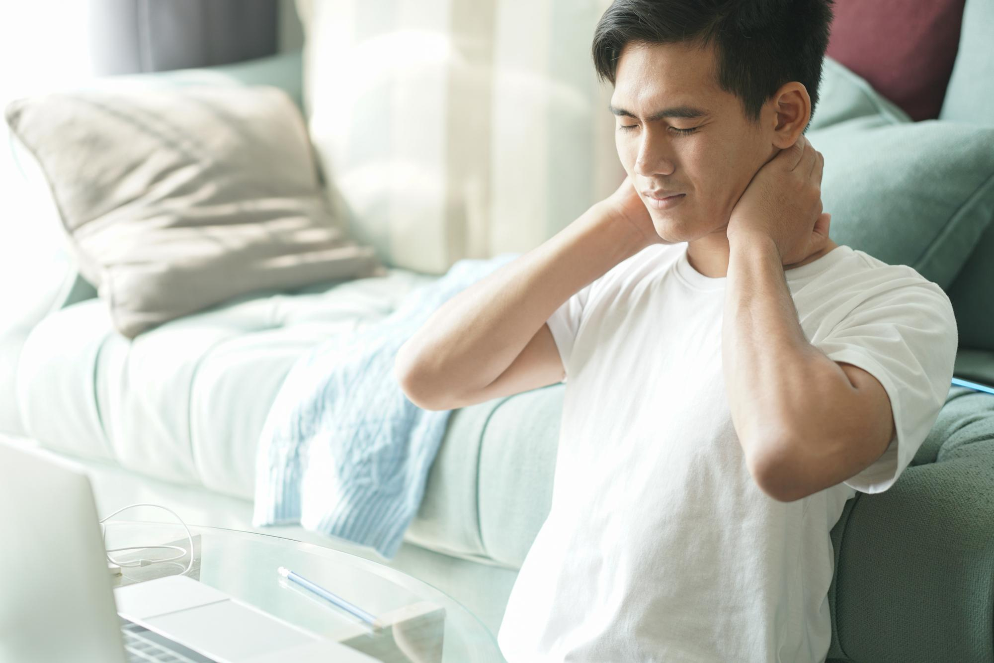 อาการปวดต้นคอ ที่คิดว่ามาจากการ "ตกหมอน" จริงๆแล้วใช่หรือไม่?